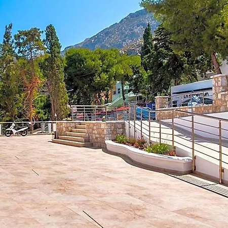 Hotel Plaza Vathis
