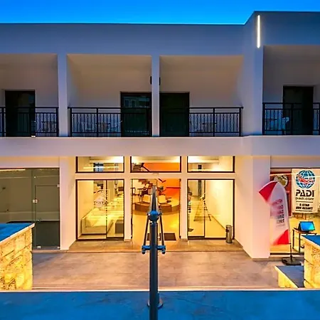 Plaza Vathis