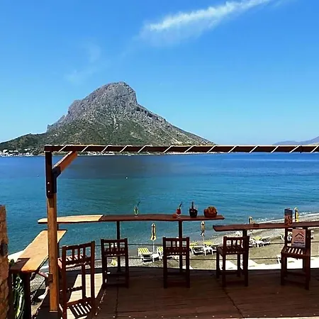 Plaza Hotel Vathis