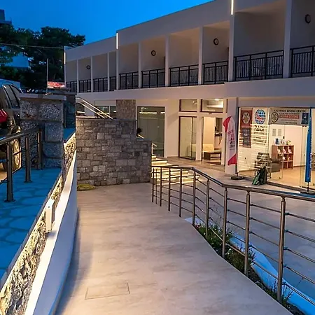 Hotel Plaza Vathis